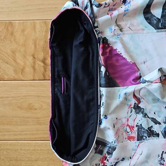 Lululemon Run: Inspire Crop II *All Full-On Luxtreme, Size 6 - Picture 9 of 15